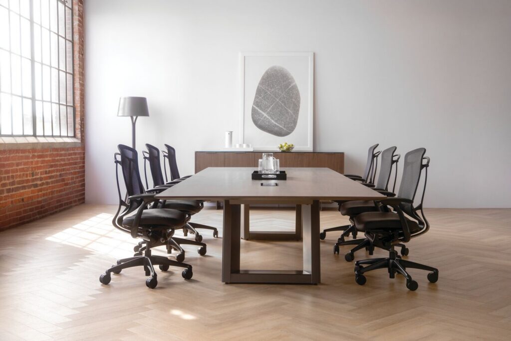 Expansion-Meeting-Rectangular-Frame-Base-Table_Credenza_Nuova-Contessa-Chairs_01